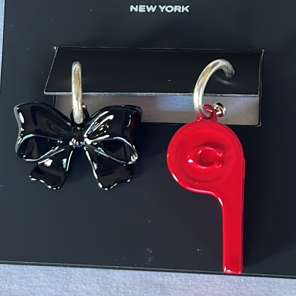 Coach Bow and Whistle Enameled Mismatched Earrings NWT - Picture 5 of 6
